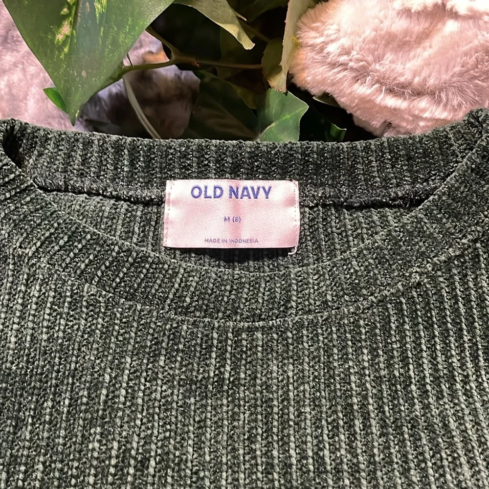 OLD NAVY SWEATER GIRL’S ELASTIC CUFF SLEEVES RIBBED VELOUR TO KEEP HER WARM M(8)